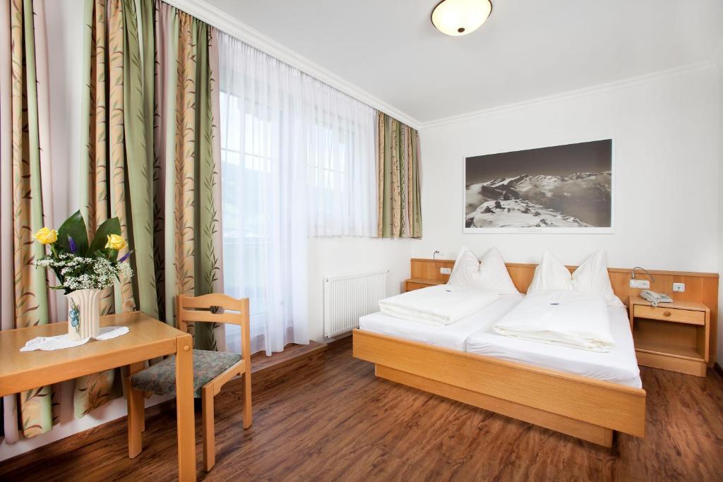 Hotel Grundlhof Bramberg am Wildkogel Oda fotoğraf