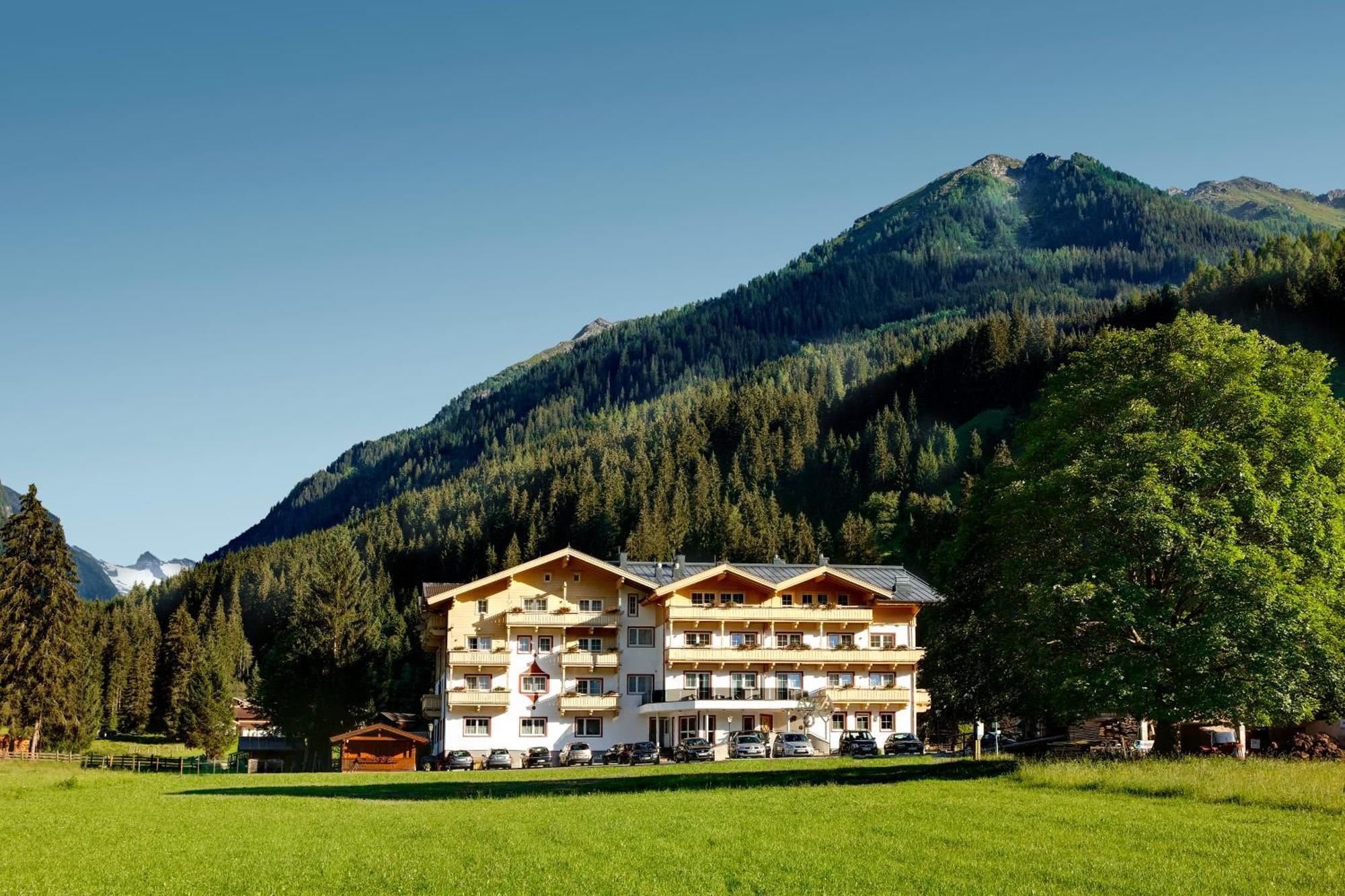 Hotel Grundlhof Bramberg am Wildkogel Dış mekan fotoğraf